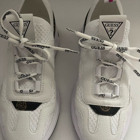 New in box-GUESS Women's White and Brown design Sneakers - Picture 7 of 16